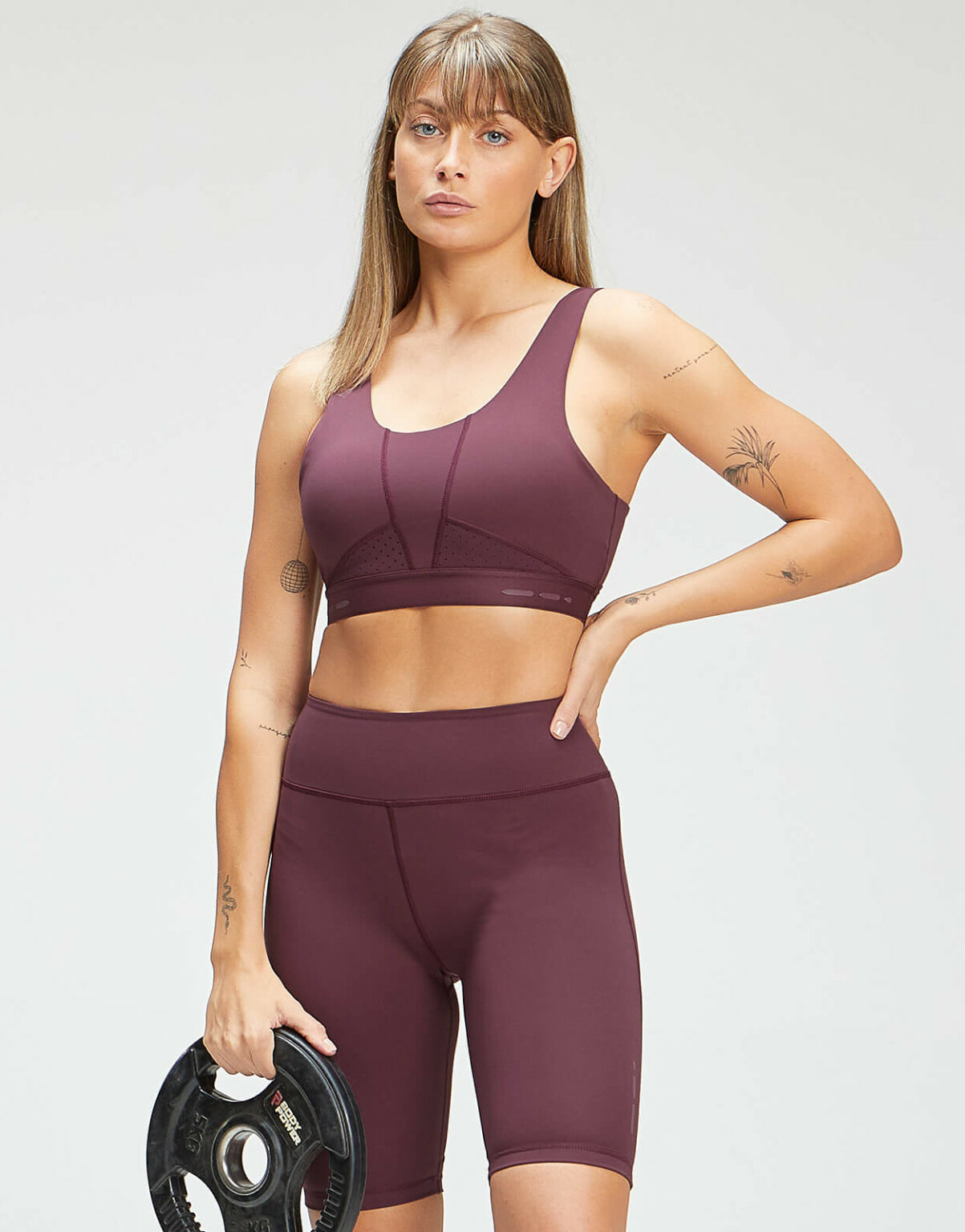 BIUSTONOSZ CROP TOP SPORTOWY PASKI ŁĄCZENIE LOGO