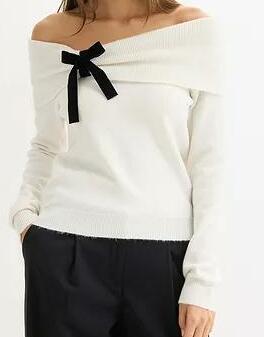 SWETER Z DEKOLTEM CARMEN