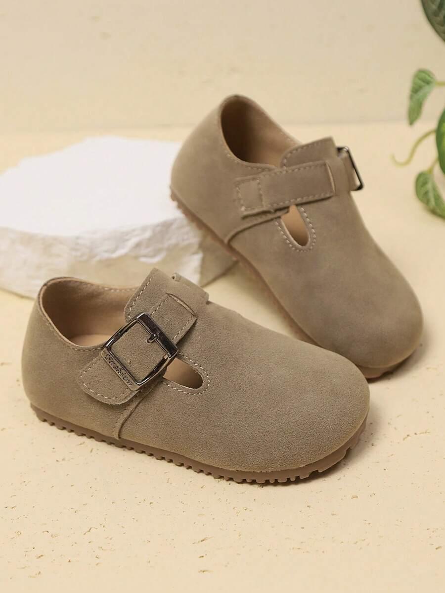 brązowe buty sprzączka