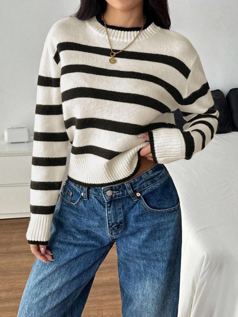 SWETER WZÓR PASKI 