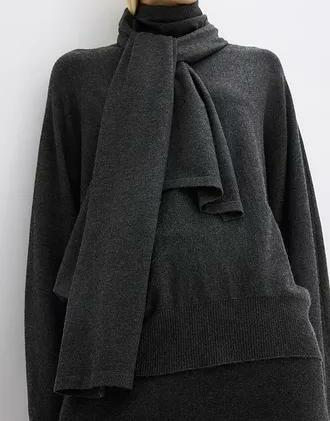 SWETER DAMSKI WISKOZOWY LUŹNY DO PASA 