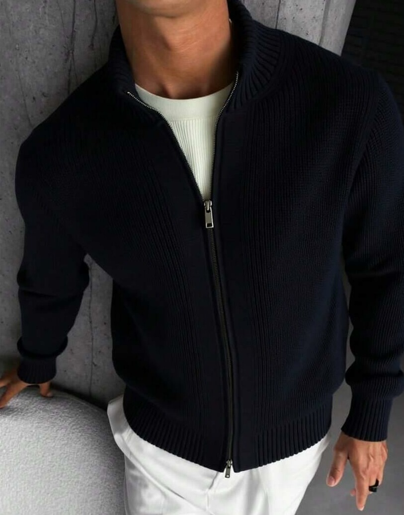 CZARNY ROZPINANY SWETER
