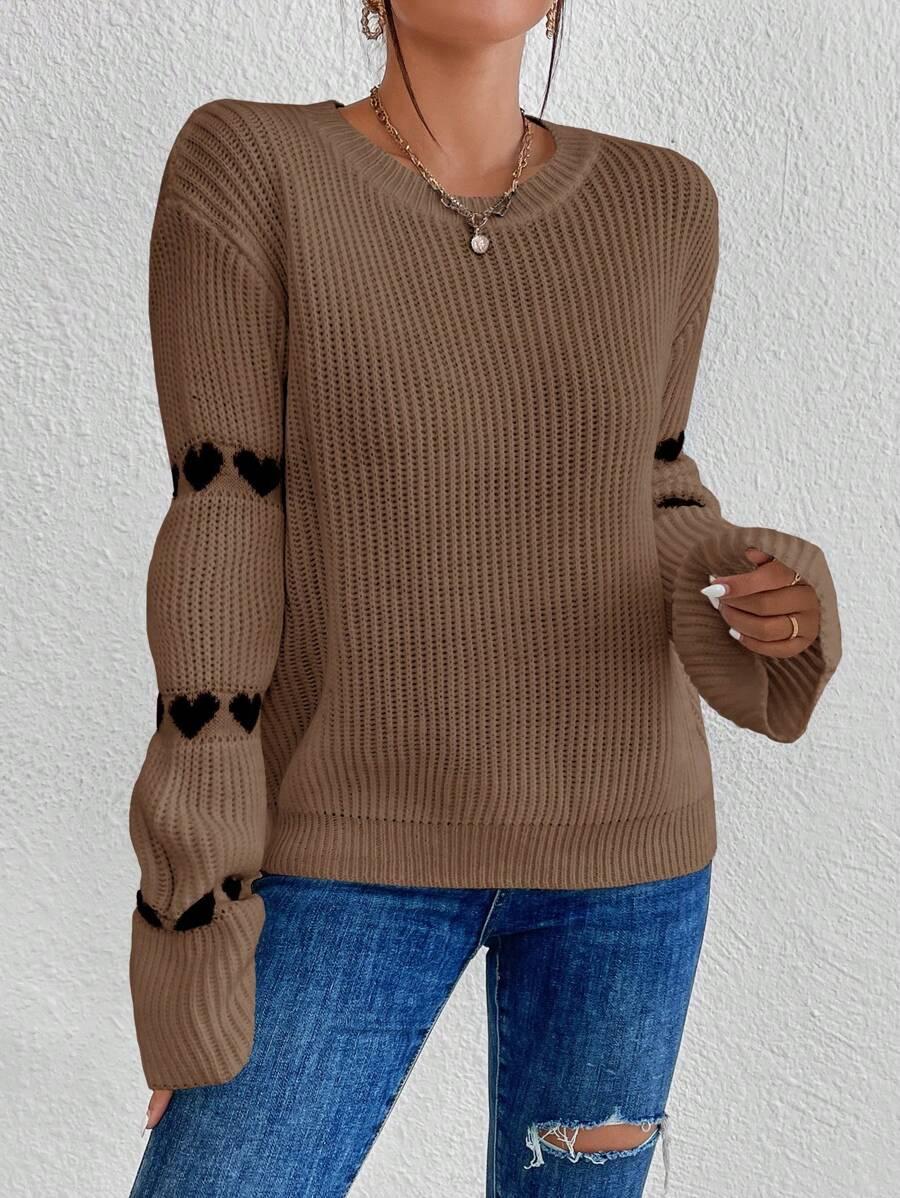 brązowy sweter zdobienie