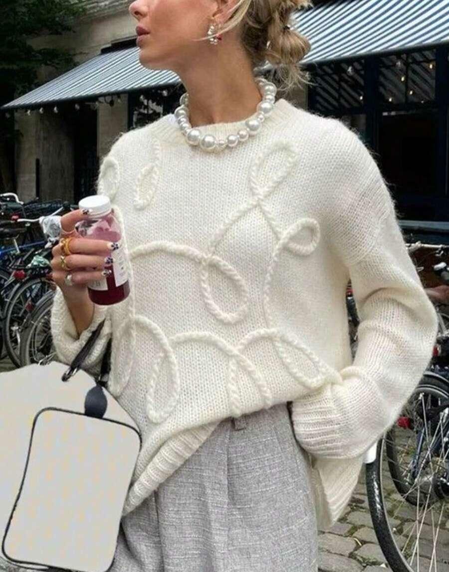 kremowy sweter struktura