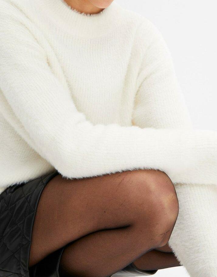 SWETER DAMSKI BIAŁY