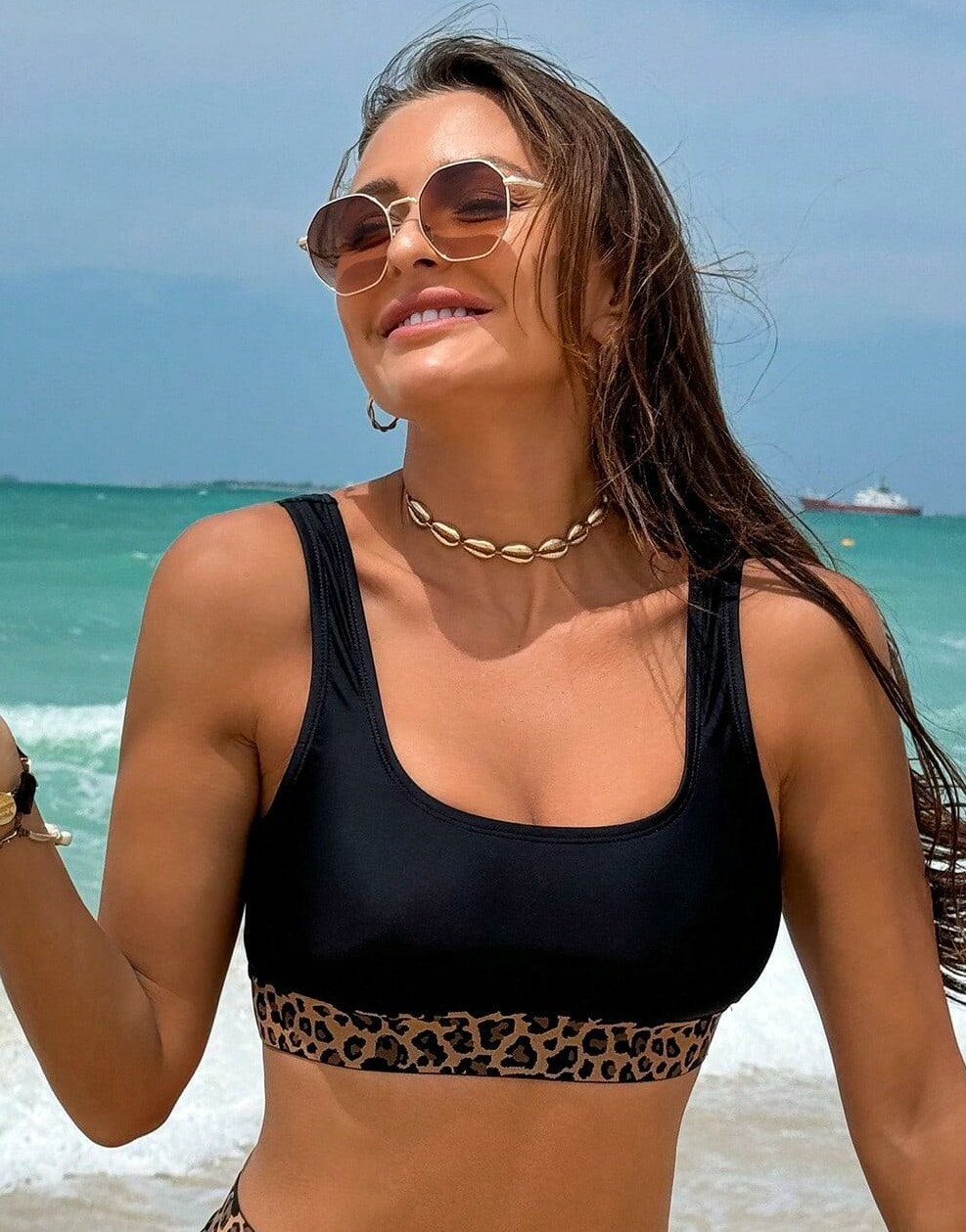 góra od bikini