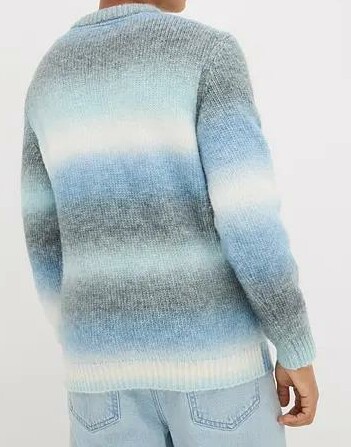 sweter dzianinowy chłopięcy