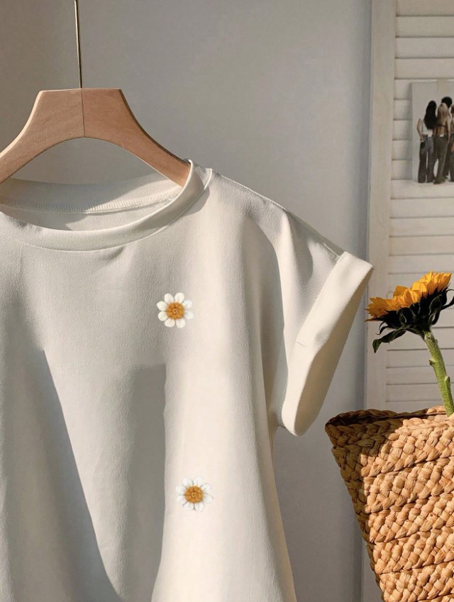 BIAŁY CROP TOP HAFT KWIATY