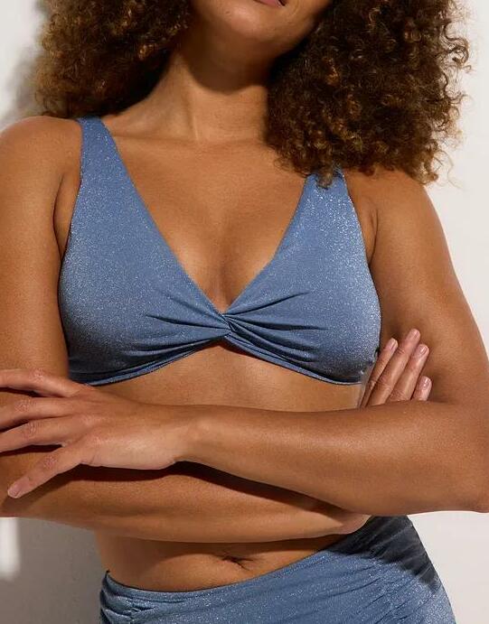GÓRA OD BIKINI