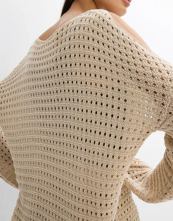 BEŻOWY SWETER AŻUROWY