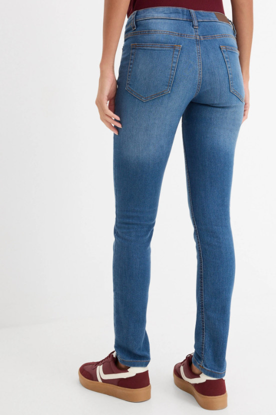 PROSTE JEANSY DAMSKIE