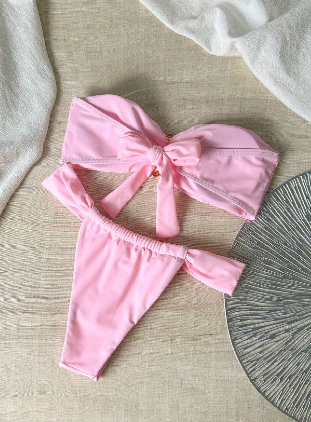 różowa góra od bikini
