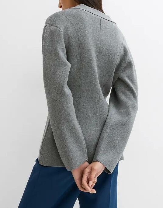 SWETER ROZPINANY Z DZIANINY 