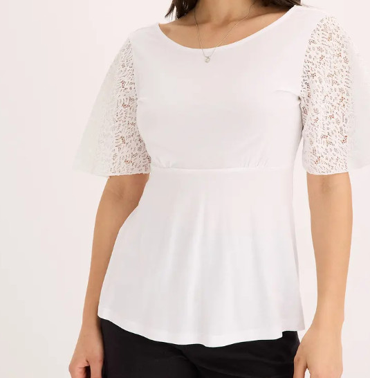 T-SHIRT Z KRÓTKIM RĘKAWEM