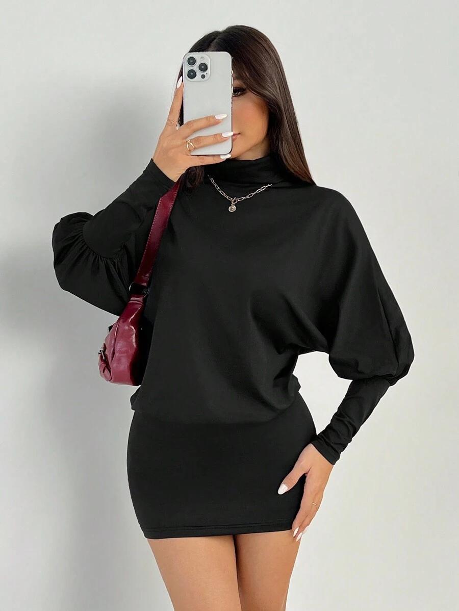 CZARNA MINI SUKIENKA