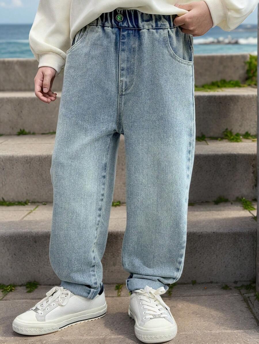 niebieskie jeansy nadruk 