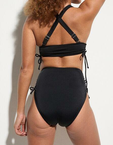 GÓRA OD BIKINI