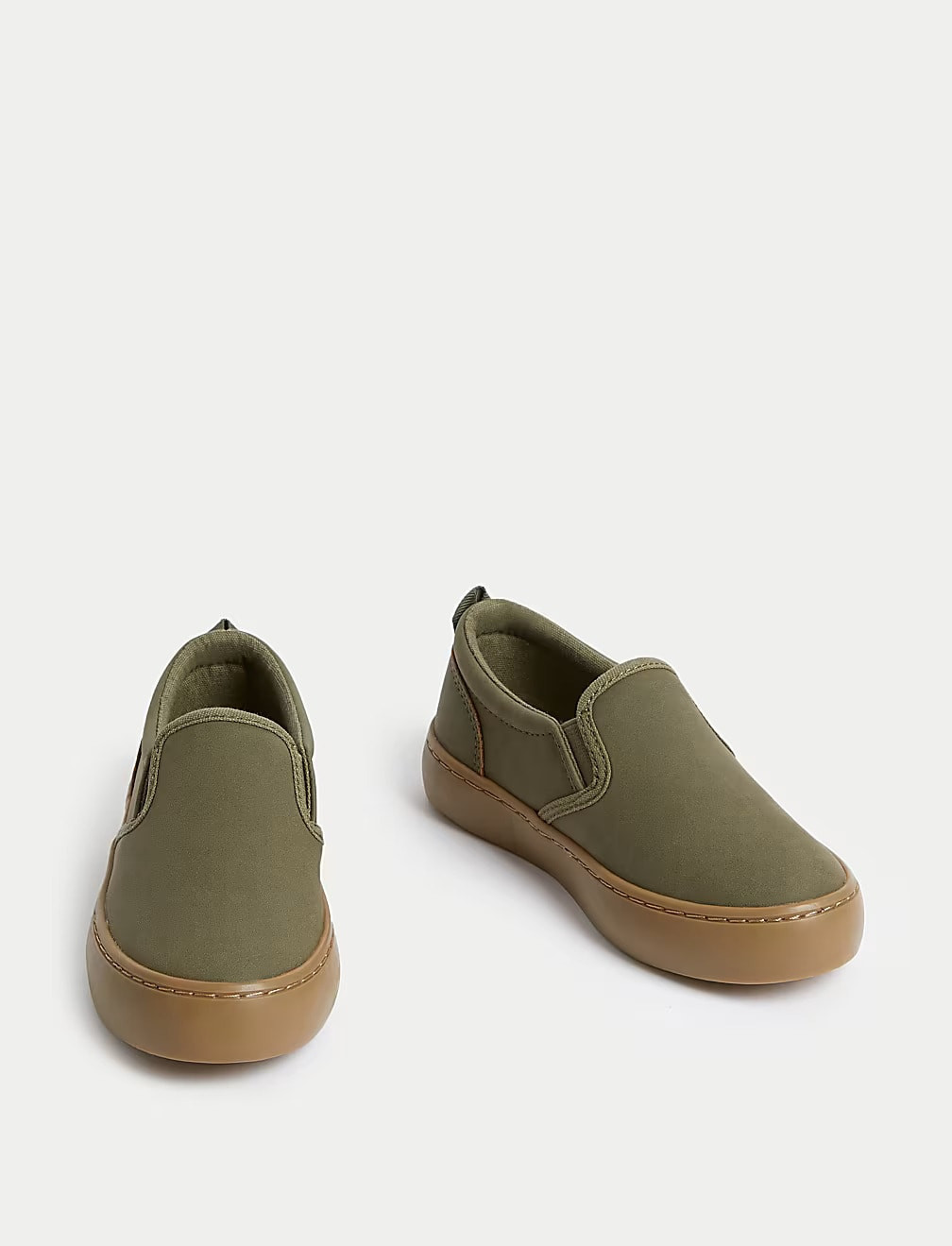 WSUWANE ZIELONE TRAMPKI