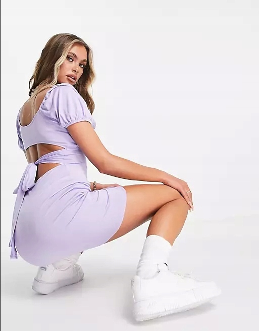fioletowa mini sukienka krótki rękaw