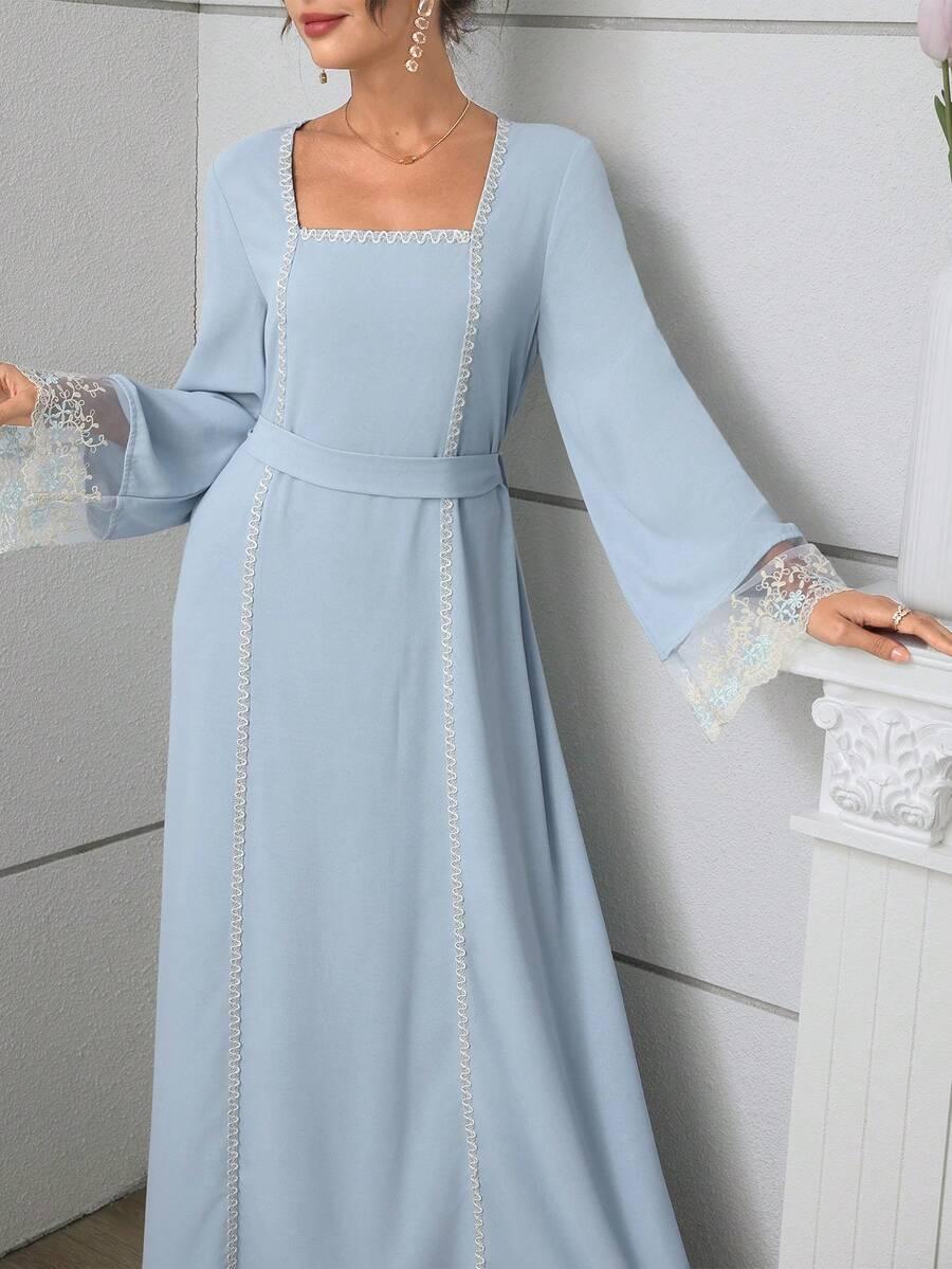 niebieska maxi sukienka