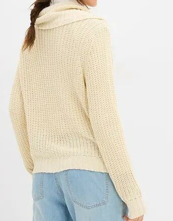 SWETER Z GOLFEM