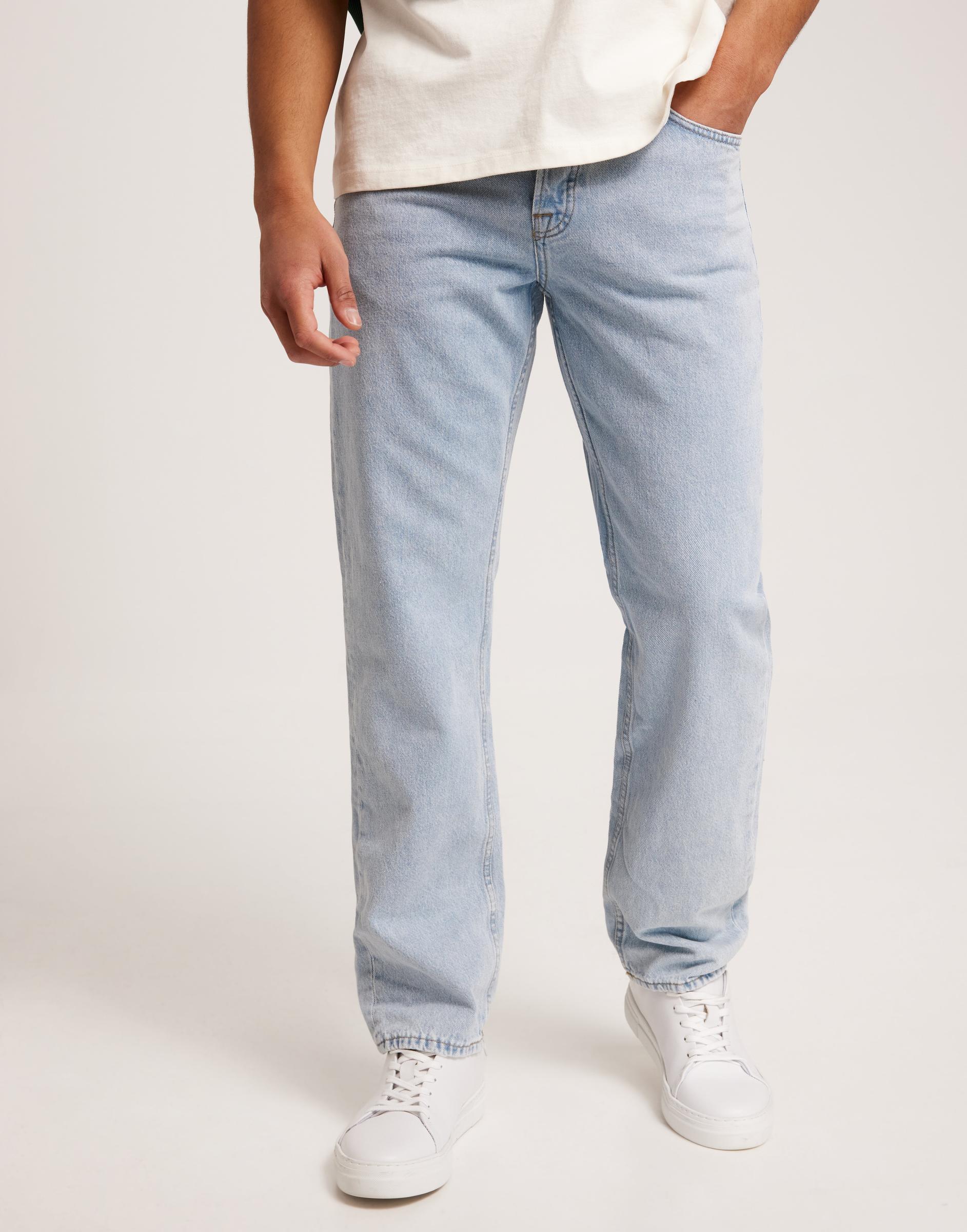 klasyczne spodnie jeans