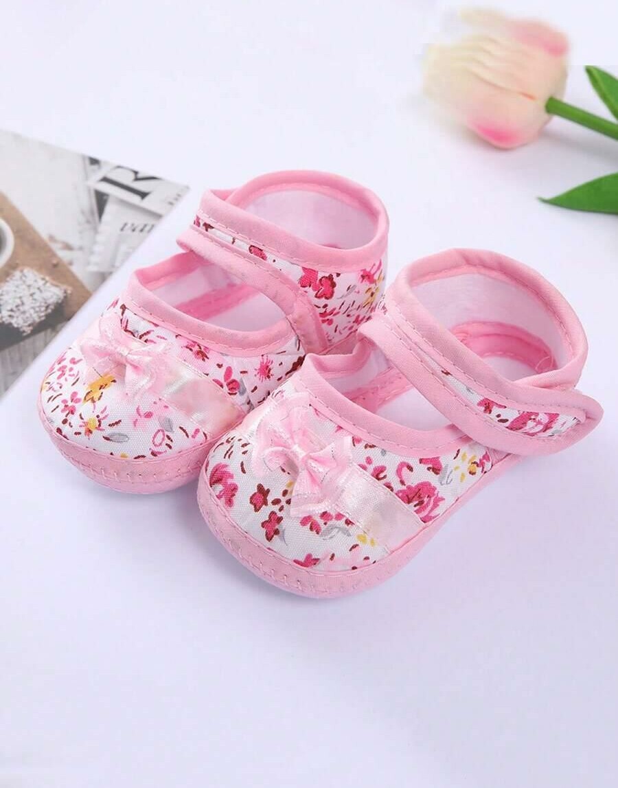buty rzepy wzór kwiaty
