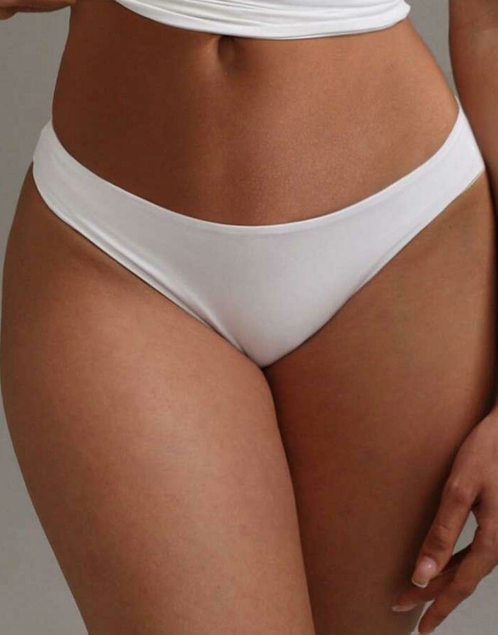 BIAŁY DÓŁ OD BIKINI