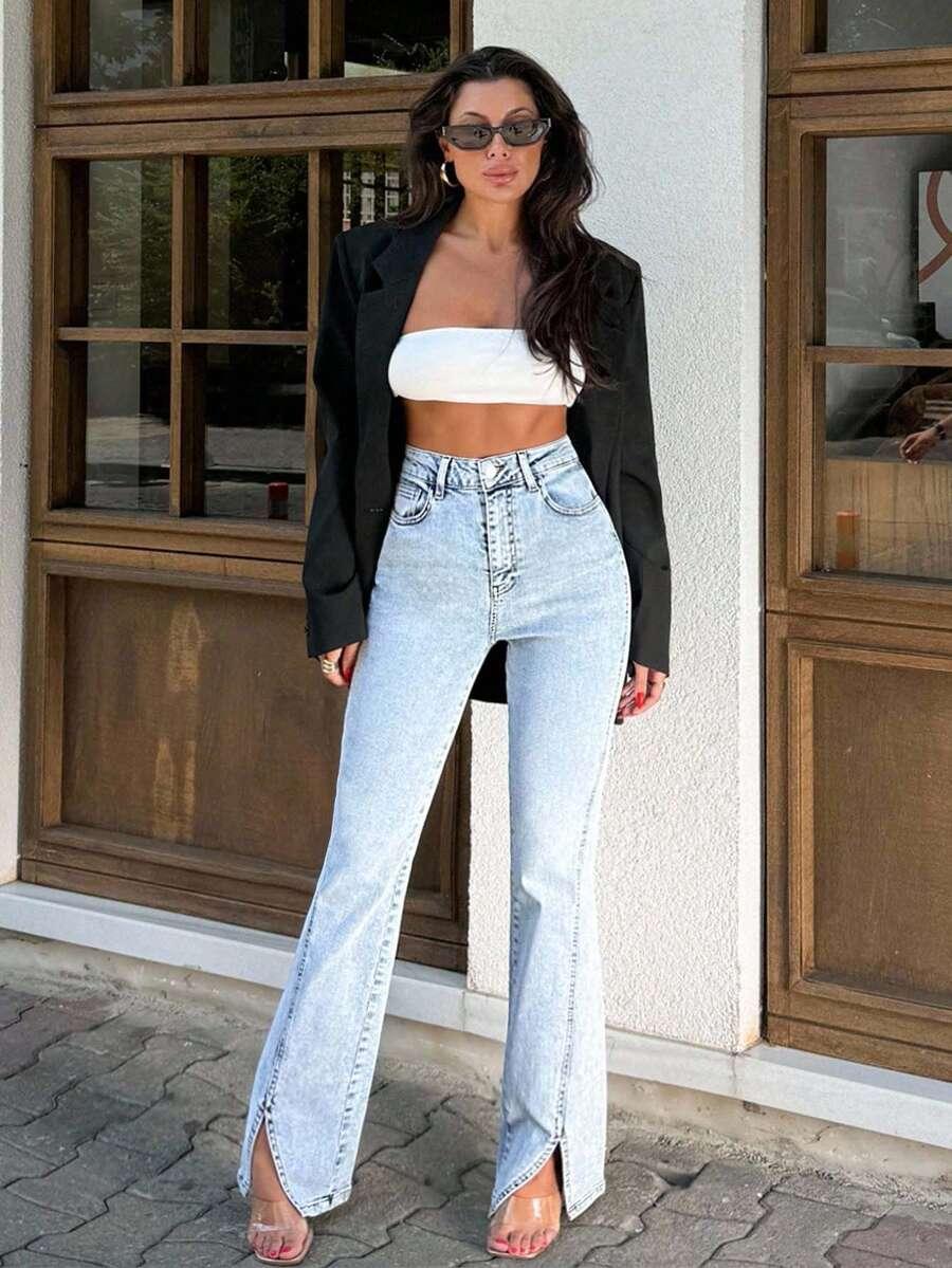 niebieskie spodnie jeans