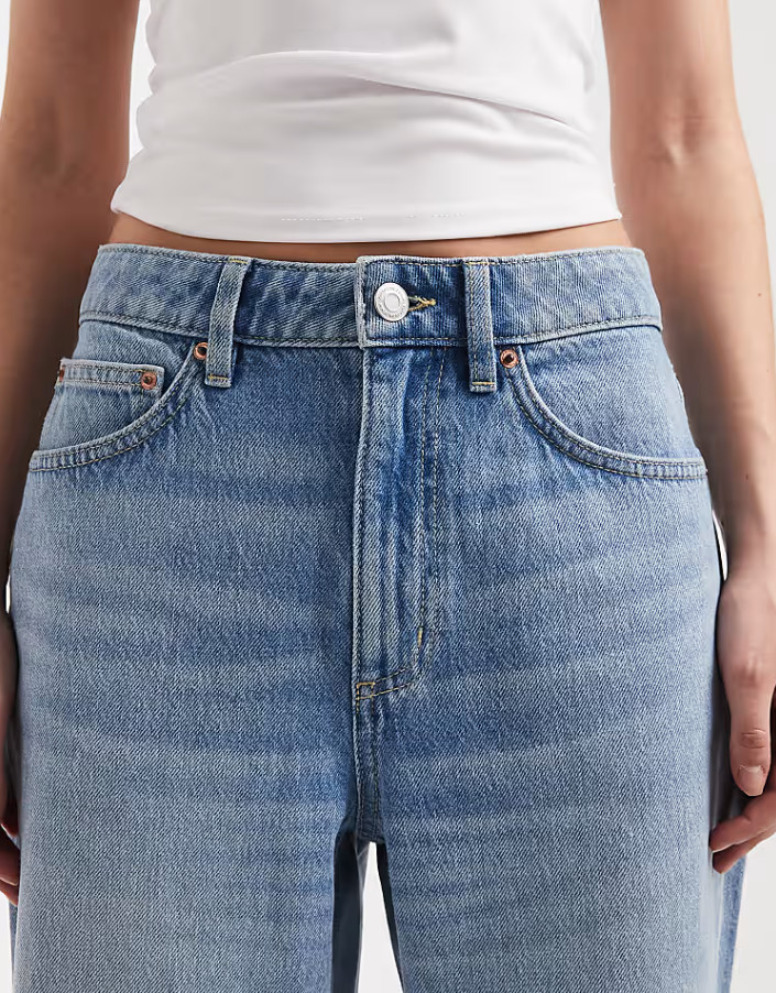 spodnie jeans proste nogawki