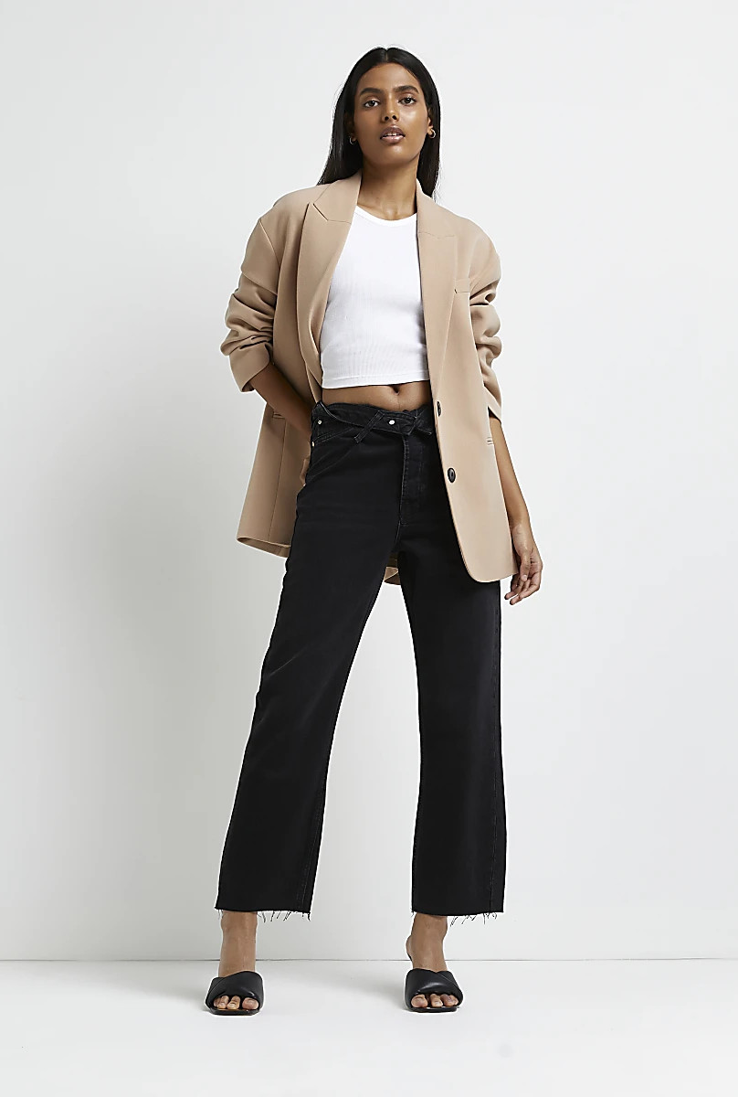 czarne spodnie jeans