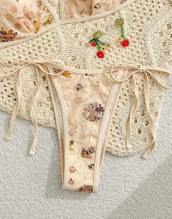 DÓŁ OD BIKINI 