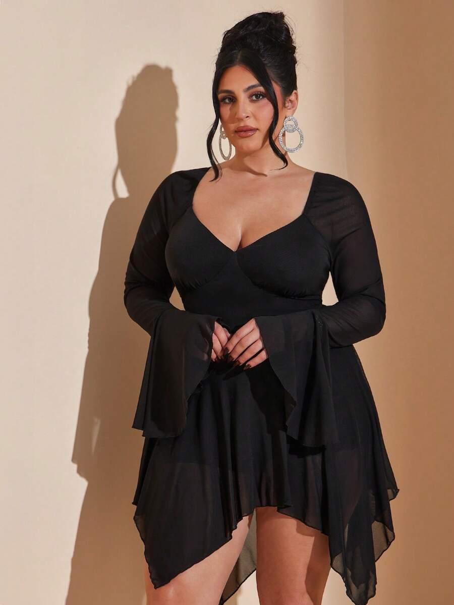 CZARNA MINI SUKIENKA