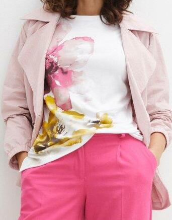 T-SHIRT Z NADRUKIEM