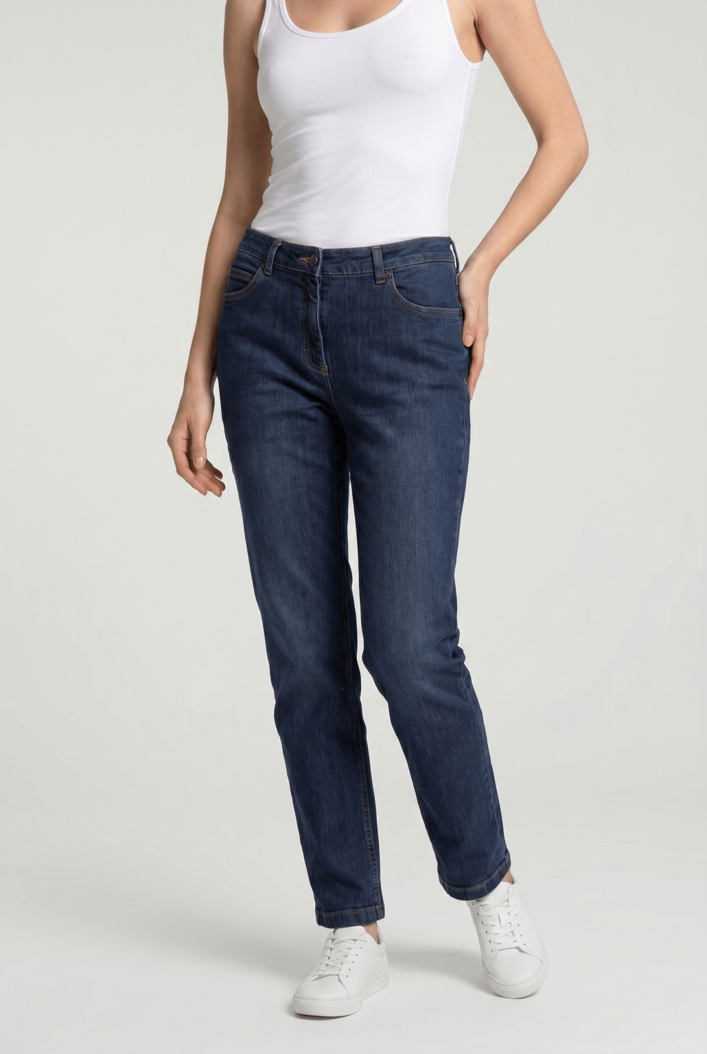PROSTE SPODNIE JEANS