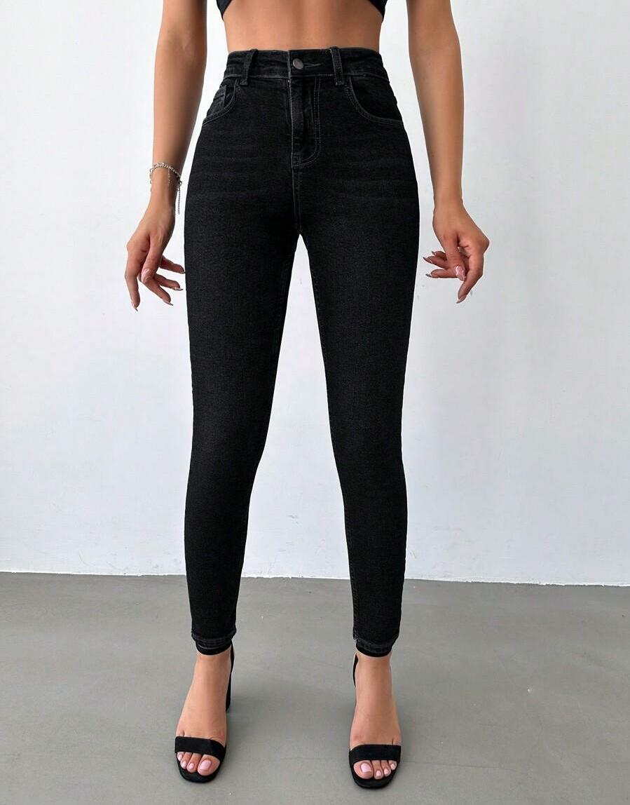 CZARNE SPODNIE JEANS RURKI