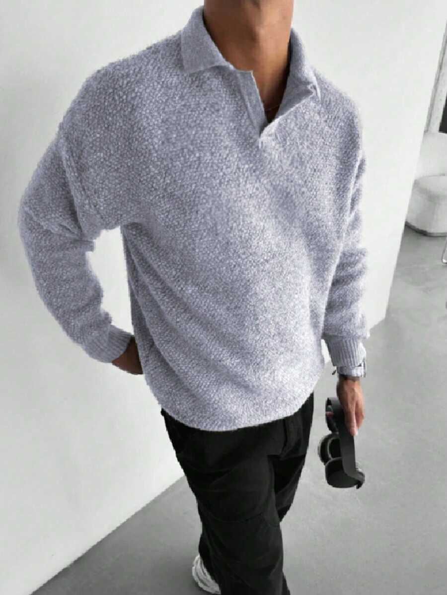 szary dzianinowy sweter 