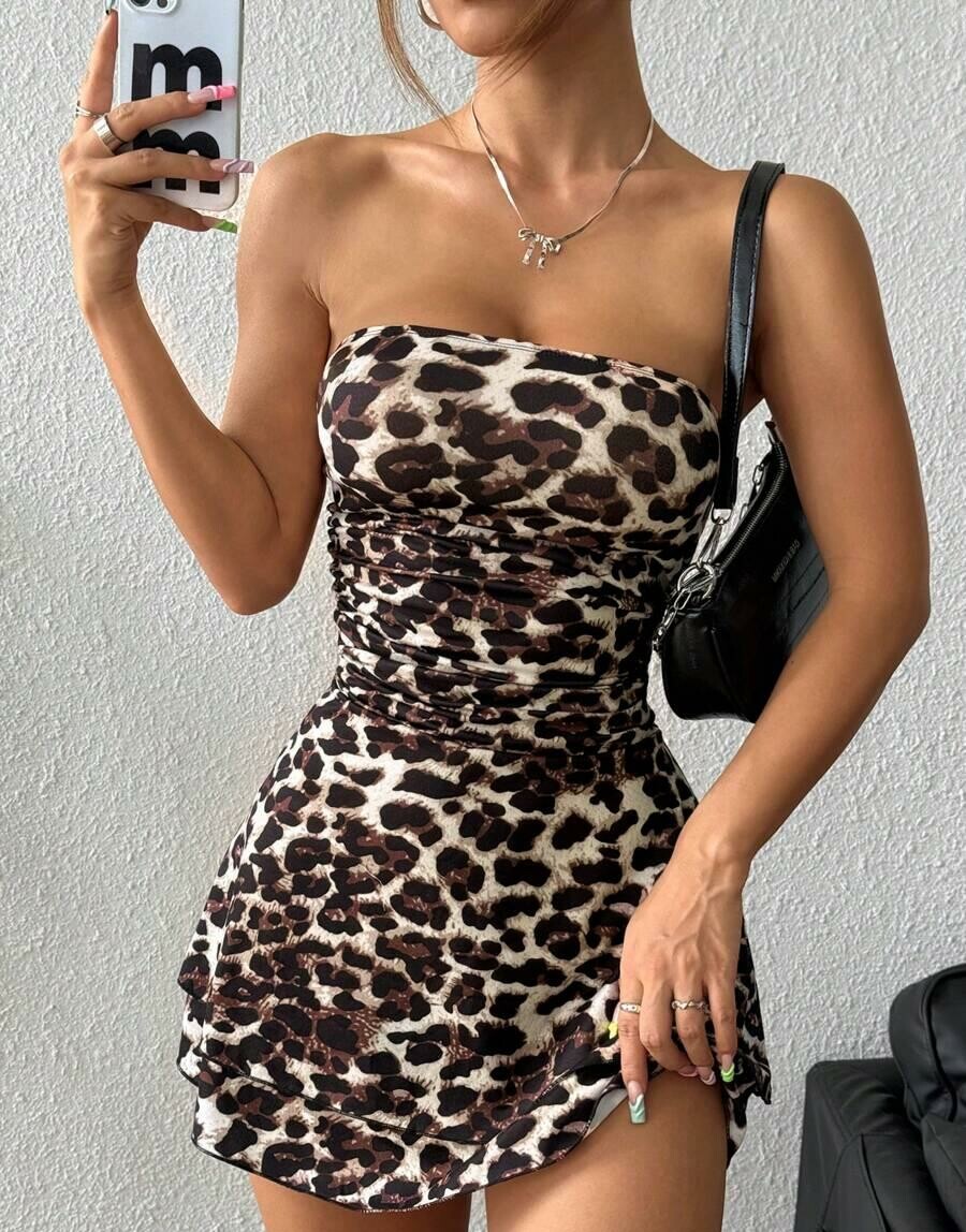 mini sukienka animal print odkryte ramiona