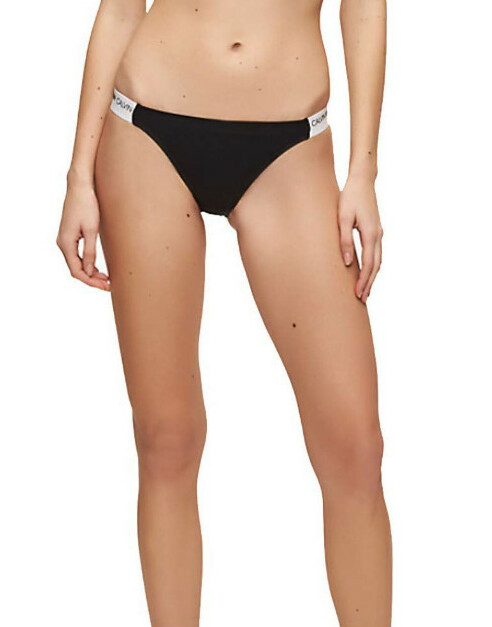 CZARNY DÓŁ OD BIKINI figi logo
