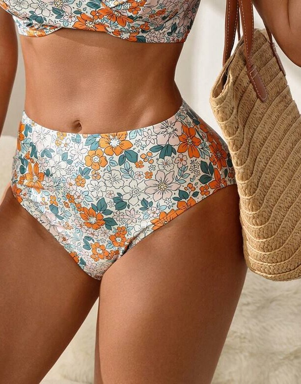 dół od bikini kwiaty