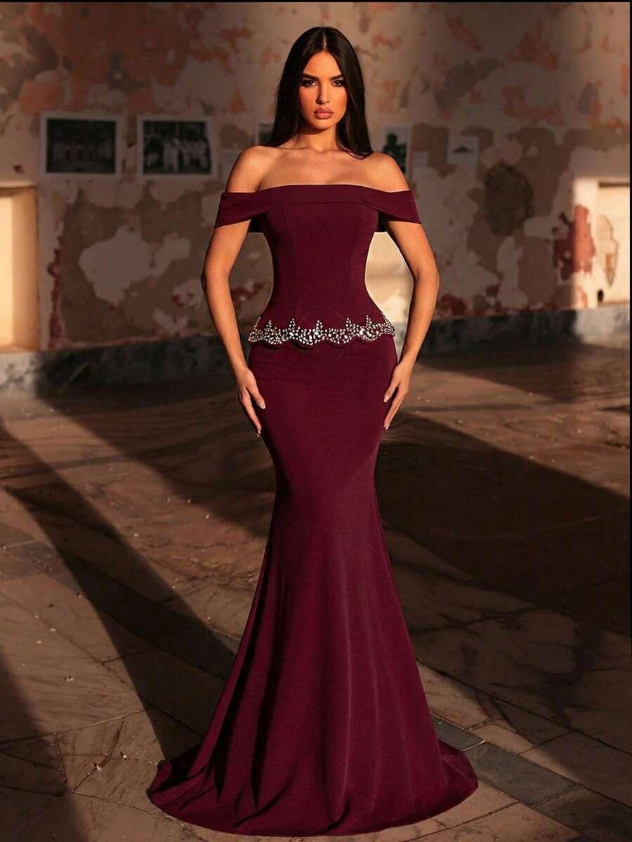 czerwona maxi sukienka