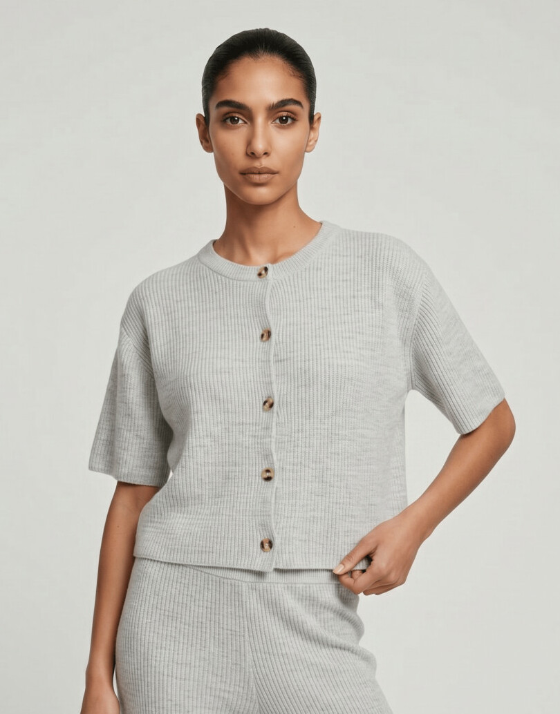 sweter z krótkim rękawem guziki