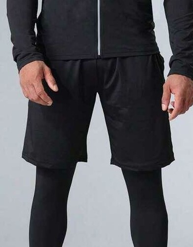czarne spodenki sportowe