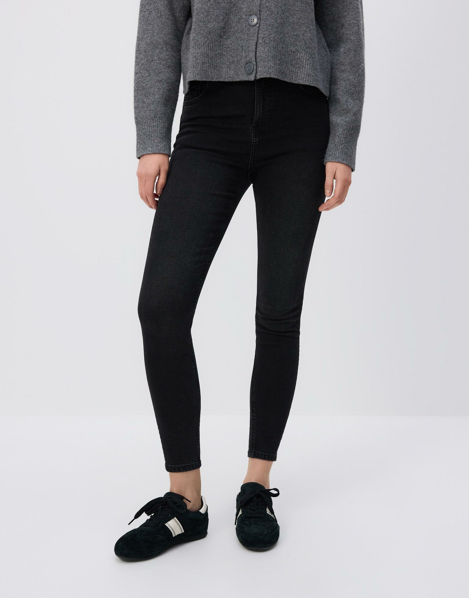 spodnie jeans rurki wysoki stan