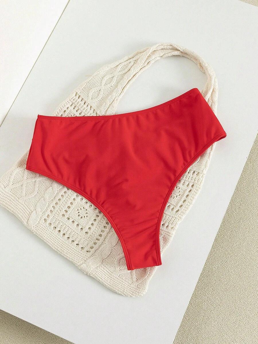 DÓŁ OD BIKINI