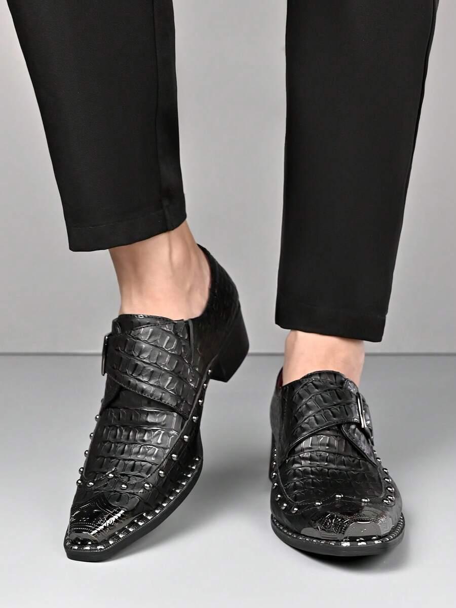 czarne buty zdobienie