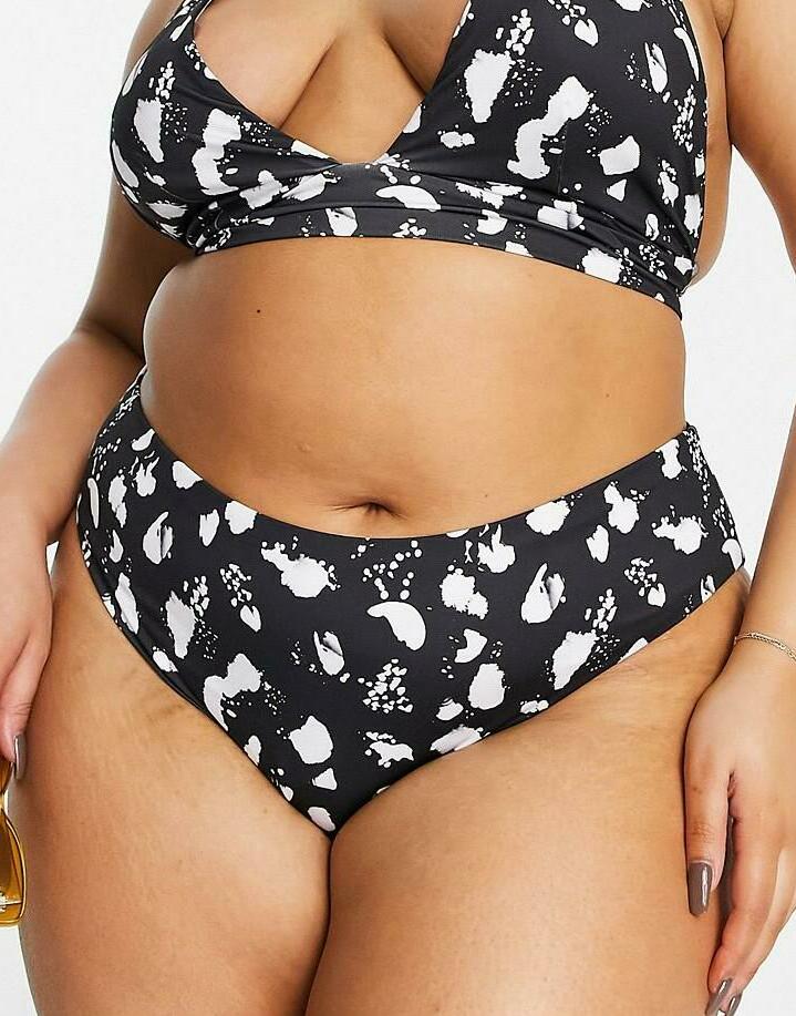 DÓŁ OD BIKINI