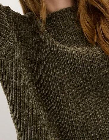 SWETER Z DŁUGIM RĘKAWEM