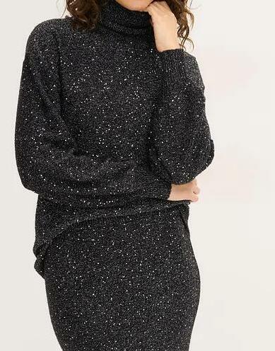 SWETER Z GOLFEM