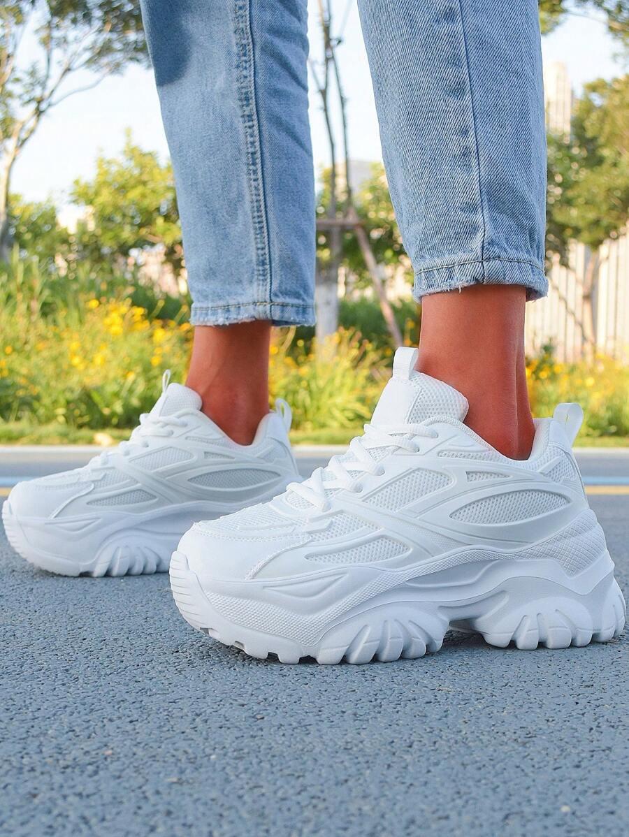 BIAŁE SPORTOWE BUTY